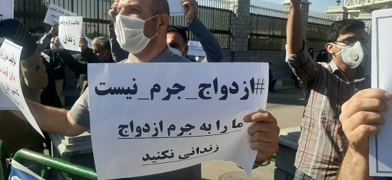تجمع محکومان مهریه مقابل مجلس+عکس