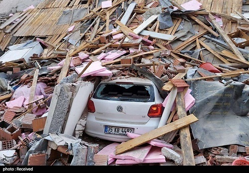 وضعیت ازمیر ترکیه پس از زلزله شش ریشتری+عکس