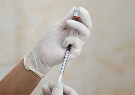 سازنده واکسن کرونا زمان بازگشت به زندگی عادی را اعلام کرد