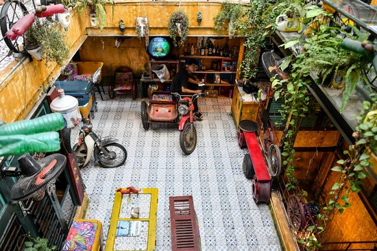 کافه عجیب که برای آن هیچ خرجی نشده+عکس