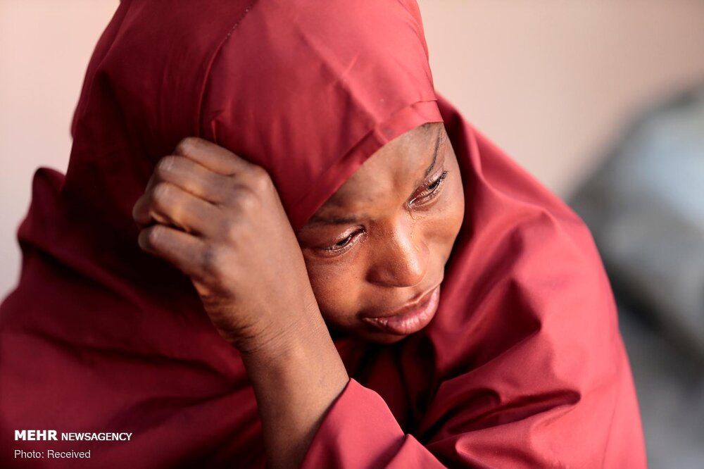 اشک های خانواده ها پس از دزدیده شدن فرزندانشان+عکس