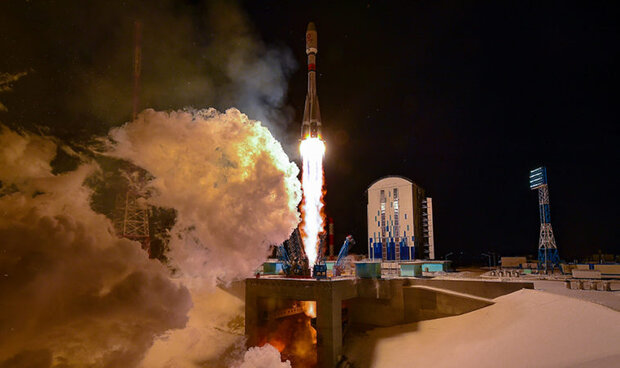 موشک روسی ۳۶ ماهواره اینترنتی انگلیس را به فضا برد