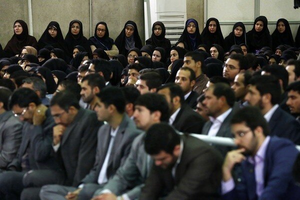جمعی از دانشجویان با محوریت انتقام سخت به رهبر انقلاب نامه نوشتند