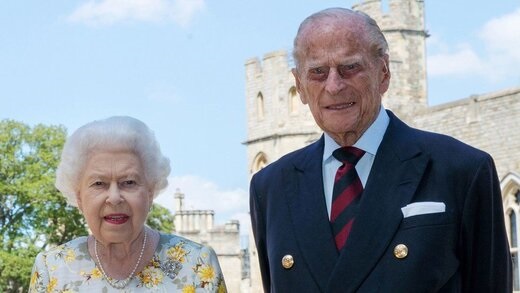 ملکه انگلیس و شوهرش واکسن کرونا زدند+عکس