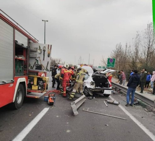 تصادف وحشتناک باعث قطع هر دو پای راننده تهرانی شد+عکس