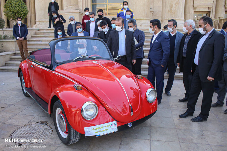 ماشین فوق العاده وزیر گردشگری در سفر یزد +عکس 