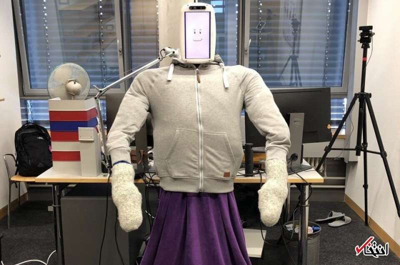  ربات هوشمندی که کاربران را در آغوش می‌گیرد