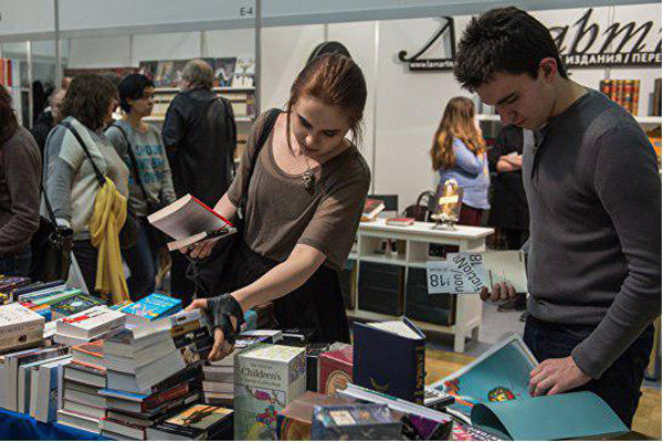 تاثیر بحران اقتصادی بر فروش کتاب‌های کلیسا