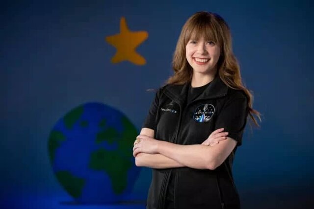 اولین گردشگر فضایی اسپیس‌ایکس  یک دختر ۲۹ ساله آمریکایی خواهد بود
