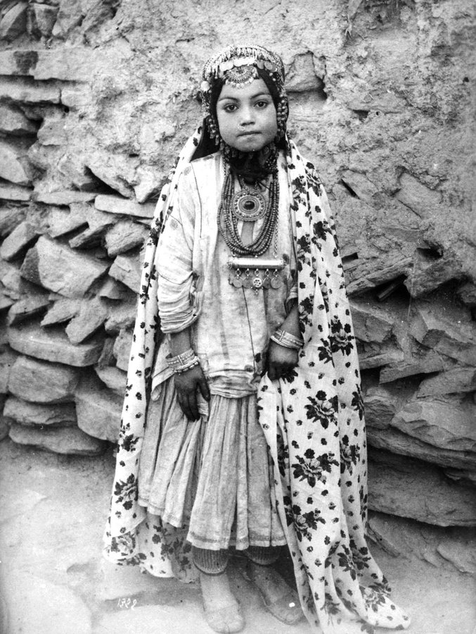 تصویر زیبای دختر تهرانی در موزه بروکلین+عکس