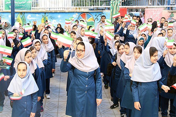 کمک 35 میلیارد تومانی شهرداری مناطق به مدارس تهران در سال‌جاری