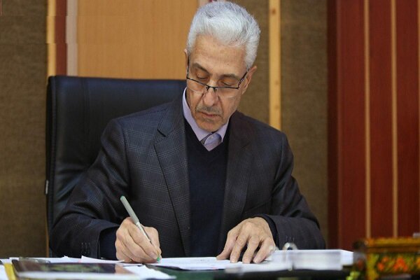 وزیر علوم بر پشتیبانی از تولید با تکیه بر علم و دانش تاکید کرد