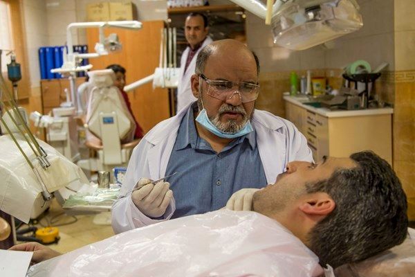 بازیگر معروف ایرانی دندانپزشک شد+عکس