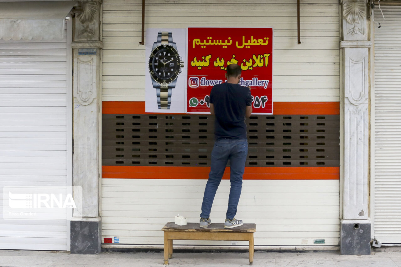 خلاقیت جالب مغازه دار ایرانی در روزهای کرونایی+عکس