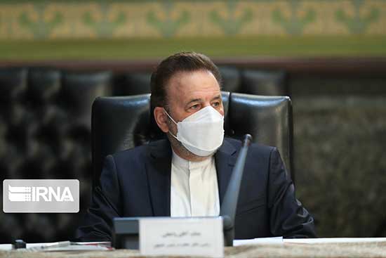 رئیس دفتر روحانی: چرا برای تزریق واکسن به خارج می‌روید؟ 