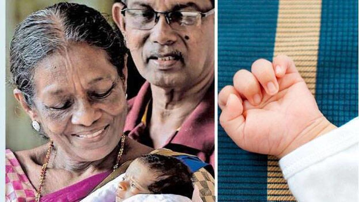 مادر ۷۱ ساله هندی به همین سادگی نوزادش را از دست داد+عکس