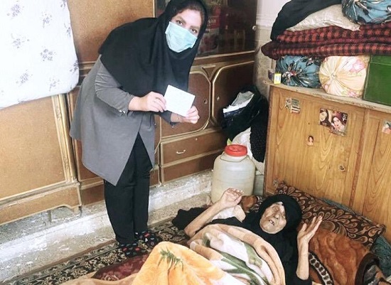 واکسیناسیون مادربزرگ ۱۳۰ ساله خوزستانی+عکس