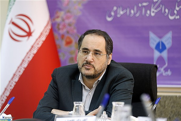 حمایت باشگاه پژوهشگران جوان و نخبگان دانشگاه آزاد از افراد مستعد