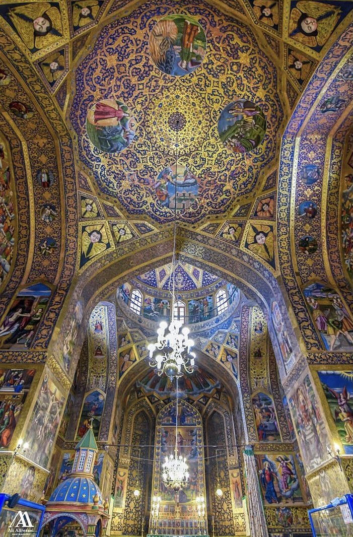 تصویر خیره کننده از معماری کلیسای وانک اصفهان+عکس