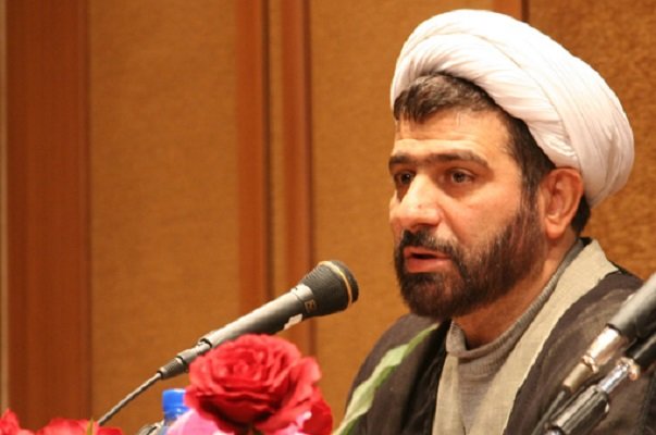 هویت عرفان ارجاع به ماورای طبیعت است