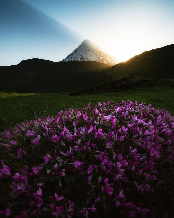لحظات ابتدایی بالا آمدن خورشید از قله دماوند+عکس