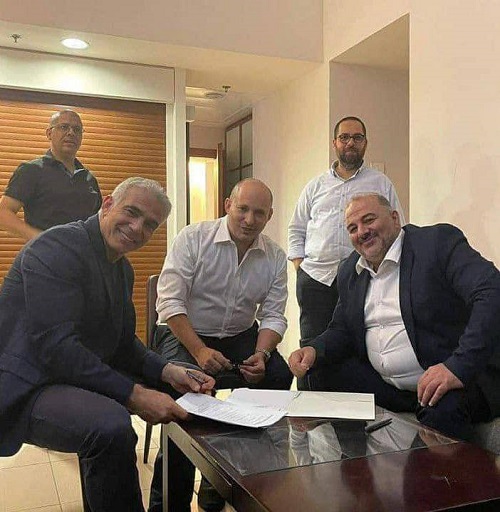 نسخه نتانیاهو پیچیده شد