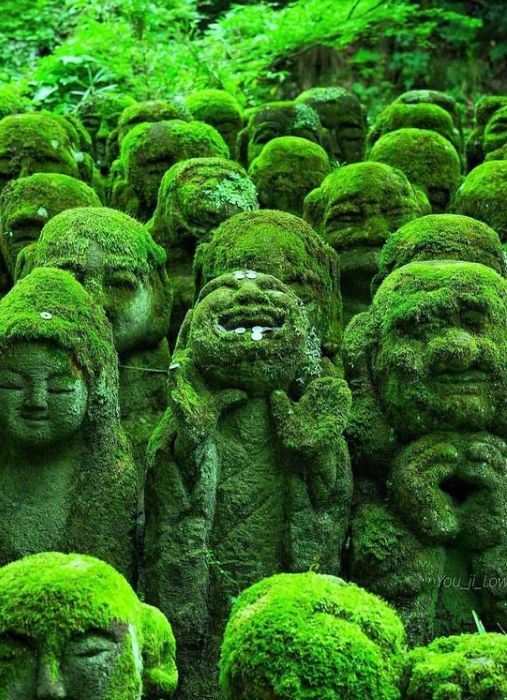 معبدی با مجسمه های ترسناک در ژاپن+عکس