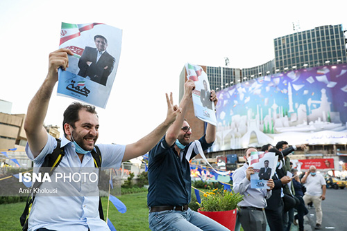 تجمع کوچک حامیان همتی در تهران+عکس