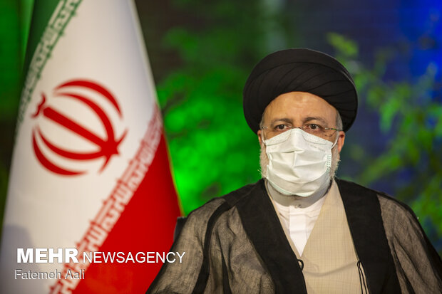 پیام آیت الله رئیسی برای زاکانی پس از انصراف