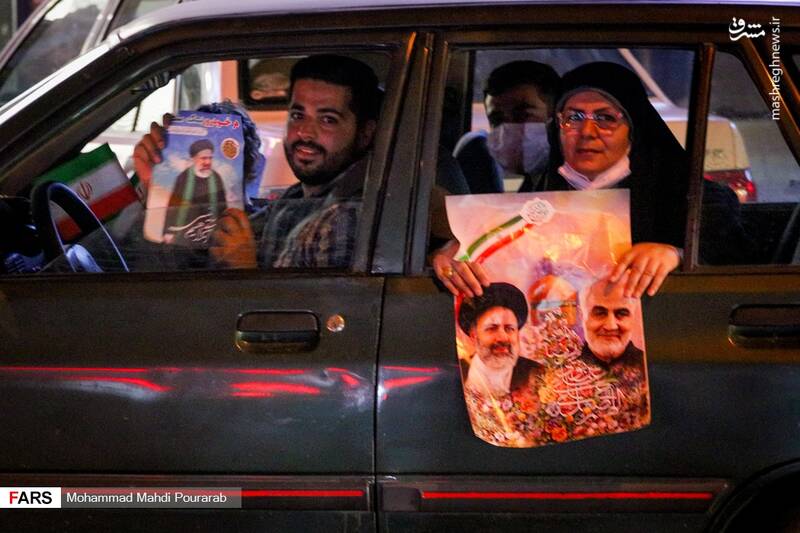 شادی یک خانواده در البرز برای پیروزی آیت الله رئیسی+عکس