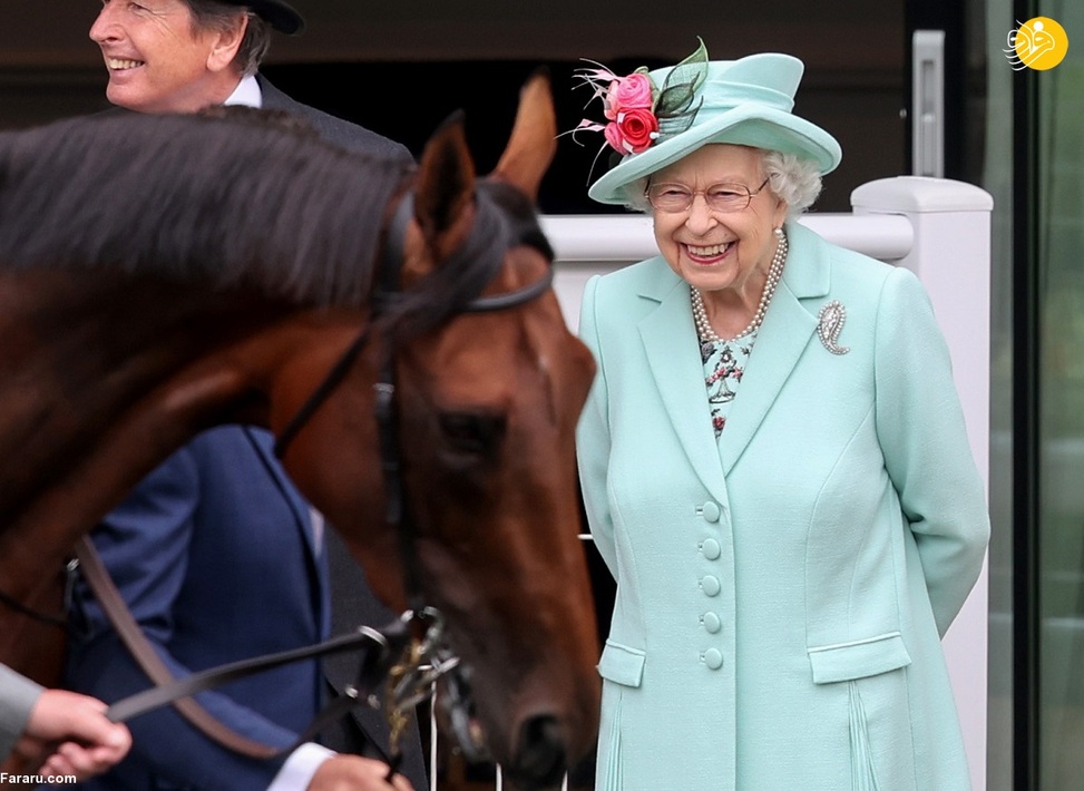 ملکه انگلیس در مسابقات اسب دوانی+عکس