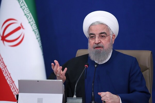 اطمینان عجیب روحانی از کاهشی بودن روند شیب کرونا