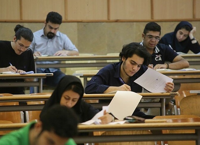 نمره دانشجو نباید فقط وابسته به امتحانات پایام ترم باشد