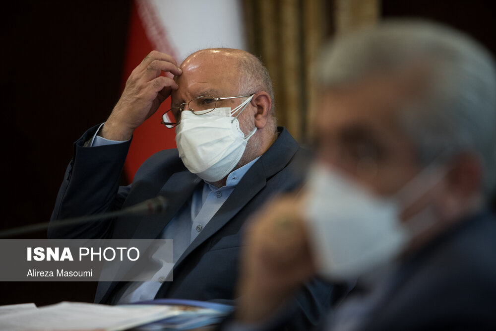 ماسک های وزیر نفت سوژه شد+عکس