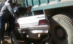 تصادف زنجیره ای در کرمان/ برخورد سرویس مدرسه با اتوبوس
