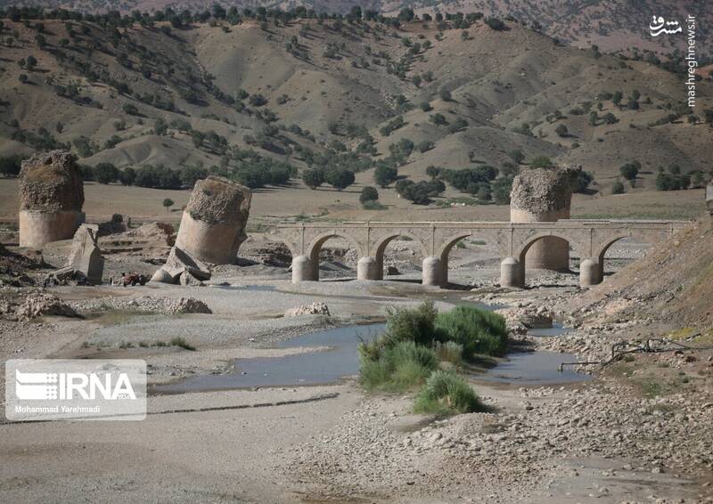 ناراحتی کشاورزان از خشکسالی رودخانه کشکان لرستان+عکس