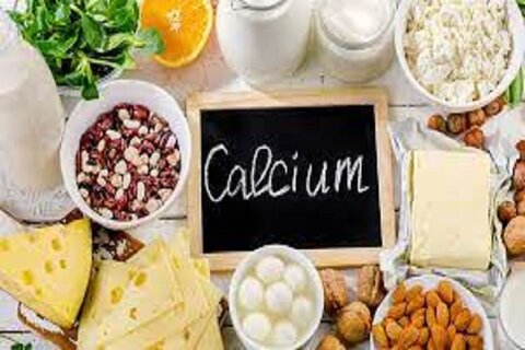 روزانه چه مقدار کلسیم باید مصرف کنیم؟