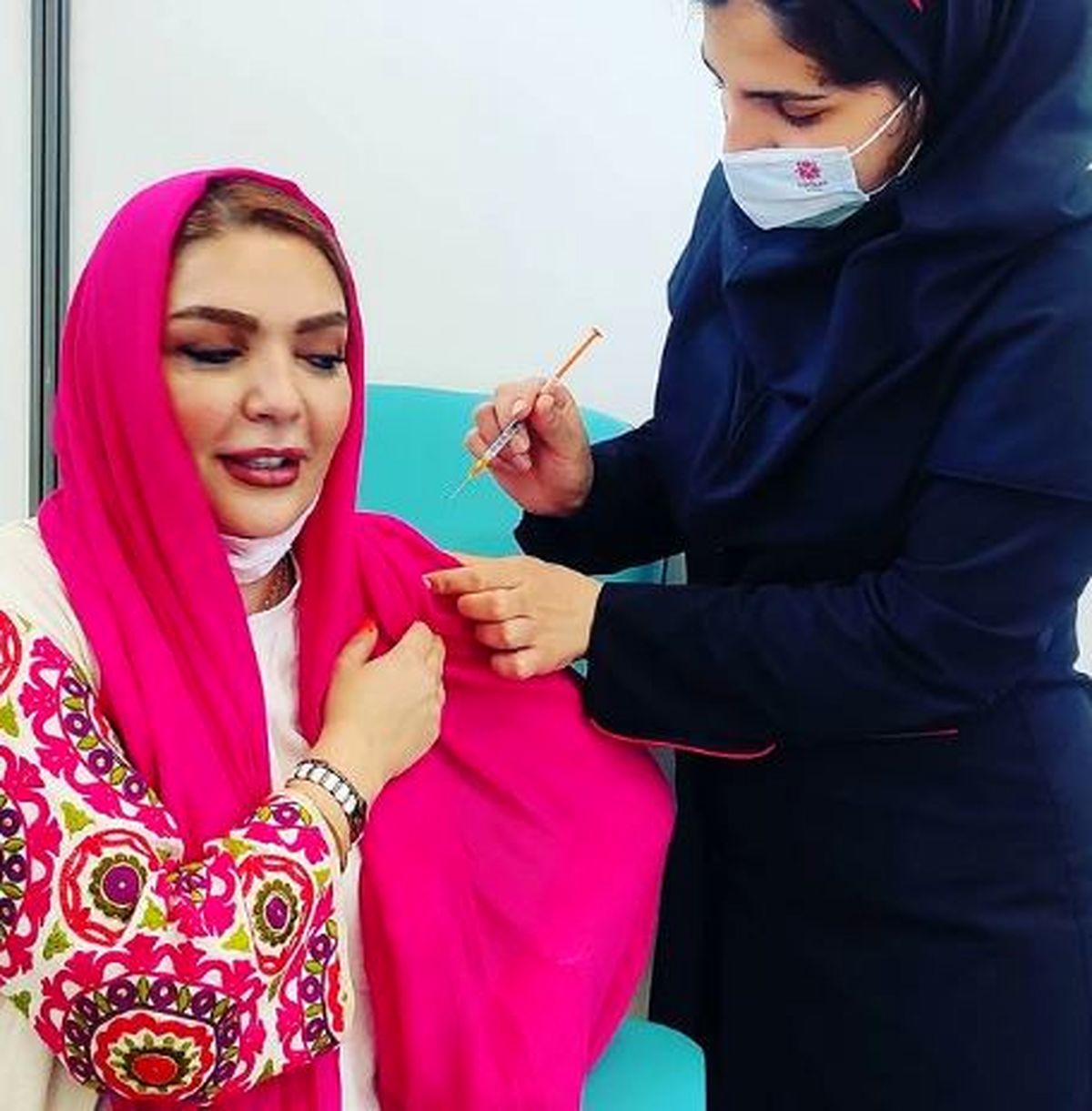 تهدید بازیگر زن پس از تزریق واکسن برکت+عکس