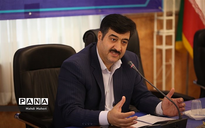 تقدیر مدیرکل دفترحقوقی از آموزش و پرورش شهر تهران