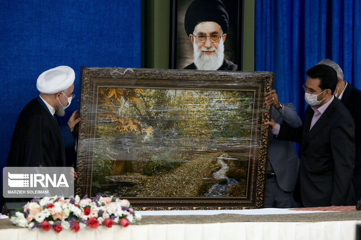 یک هدیه خاص برای روحانی در آخرین روزهای ریاست جمهوری+عکس