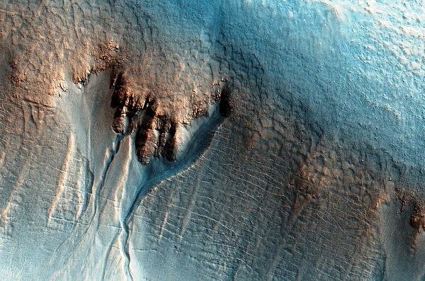 شاید دریاچه‌های مریخ فقط رس یخ‌زده باشند