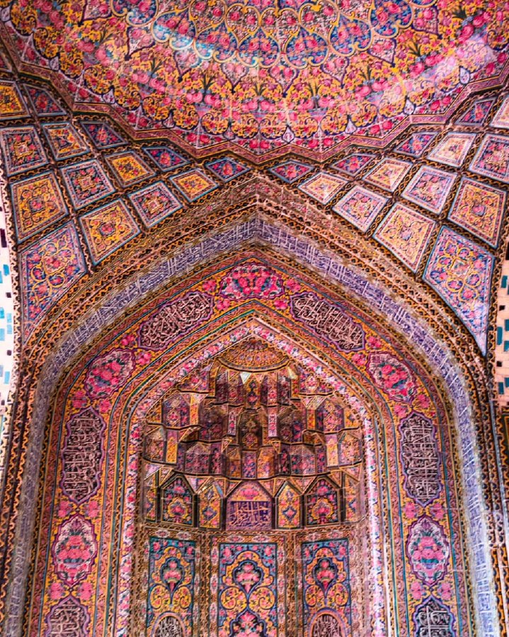 کاشی‌های هزاررنگ مسجد نصیرالملک شیراز+عکس